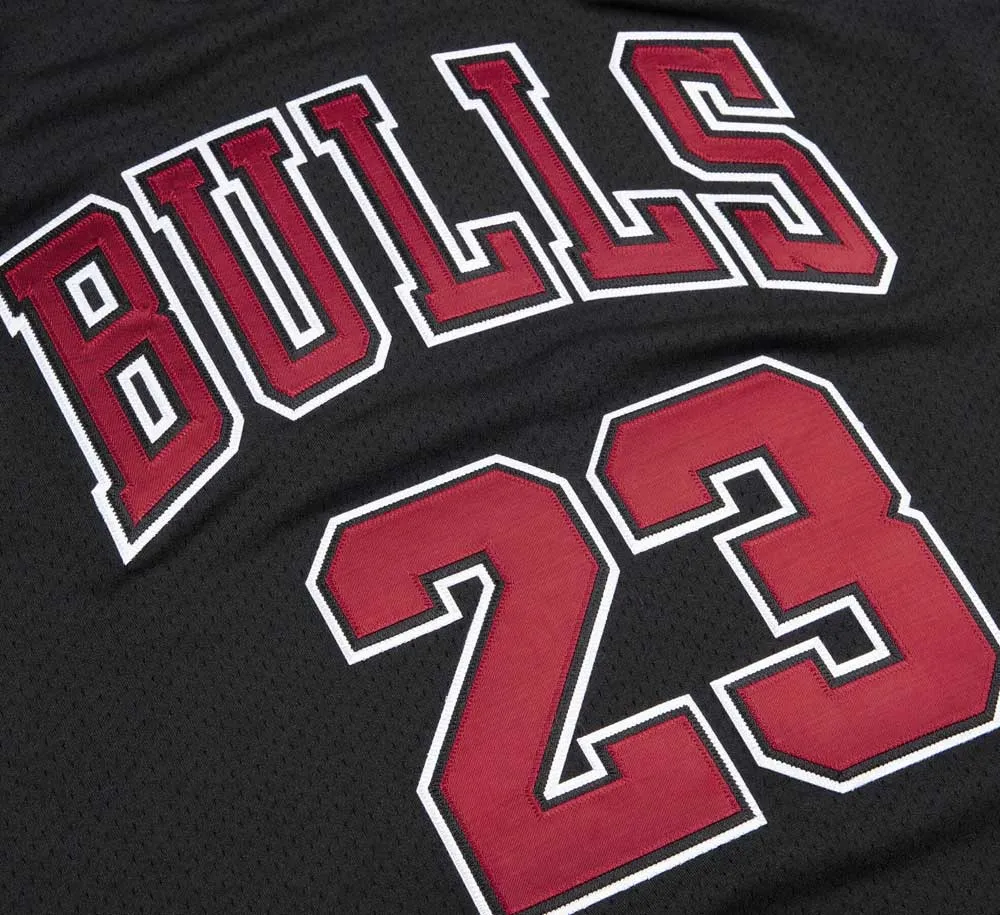AUTHENTIC JERSEY CHICAGO BULLS ALTERNATE 1997-98 MICHAEL JORDAN