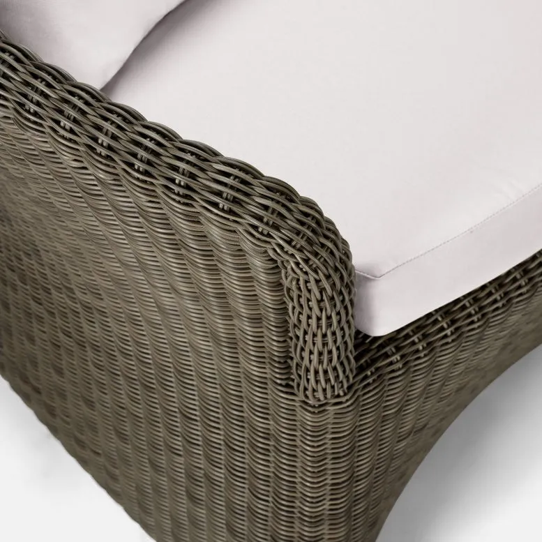 Deborah Lounge Swivel Chair