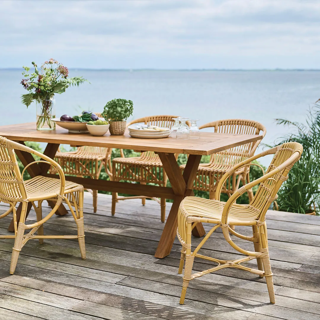 Robert Chair Exterior
